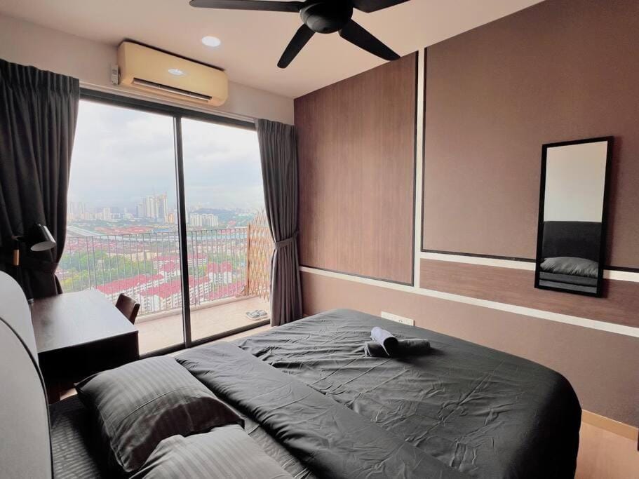 Bed, Photo of the whole room, Bedroom, air conditioner