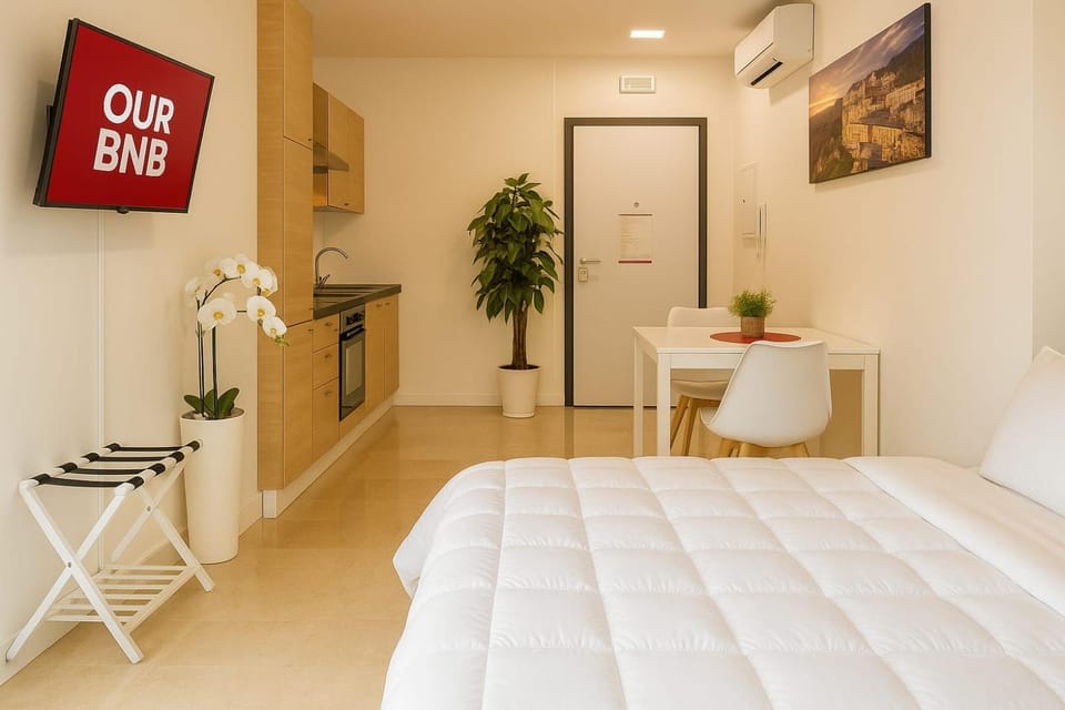 Bed, Dining area