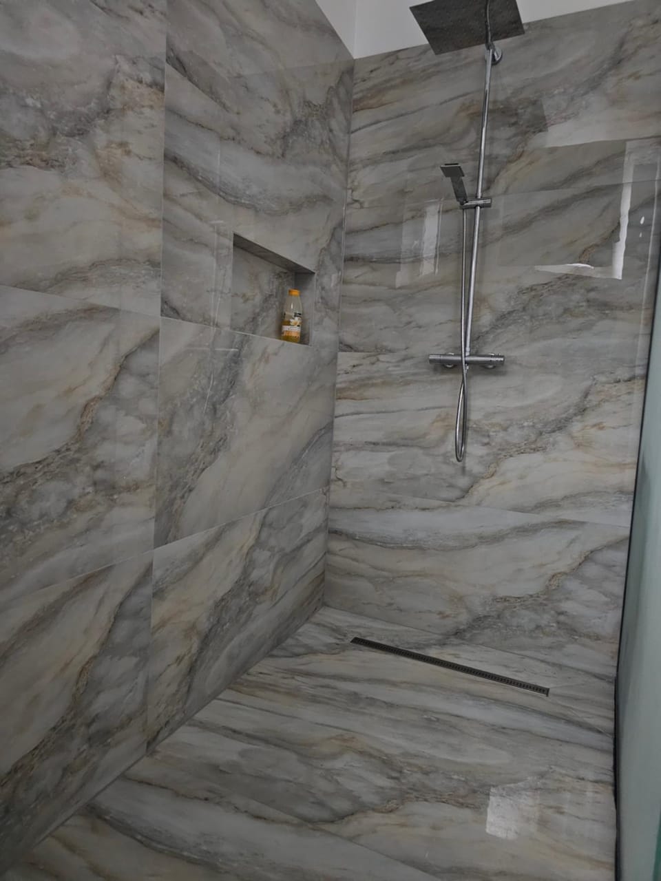 Apartament la casa zona centrala Apartment in Romania