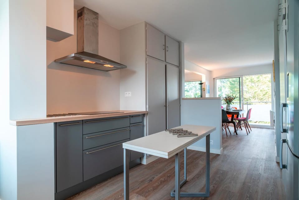 Kitchen or kitchenette, stove