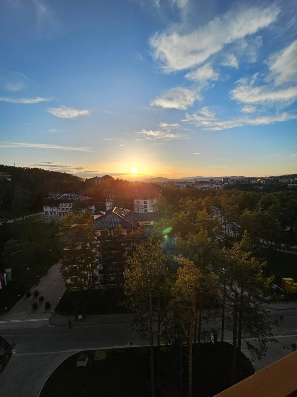 Neighbourhood, Natural landscape, Sunrise