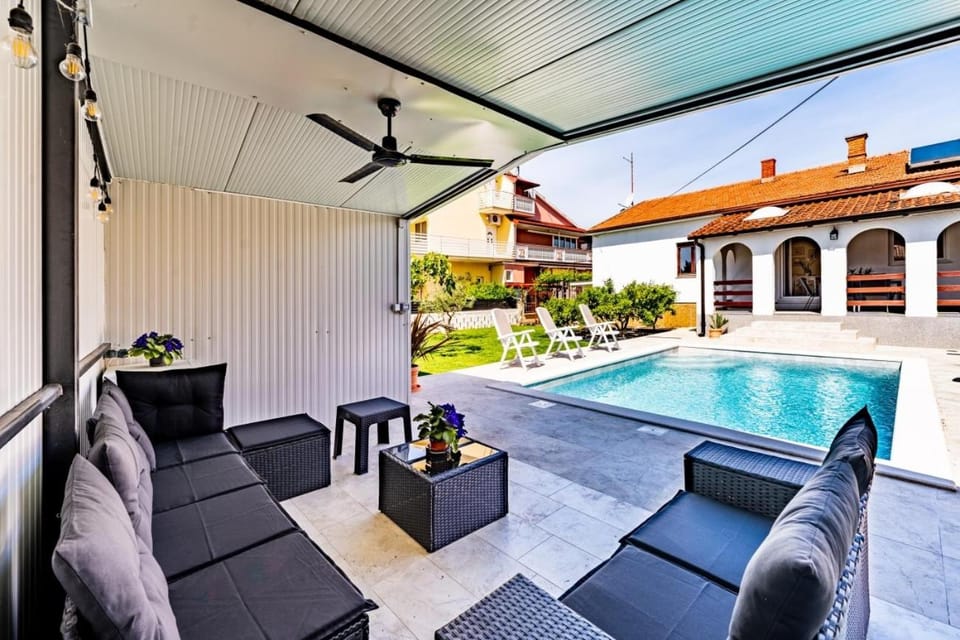 Holiday house Nada with the pool House in Fažana