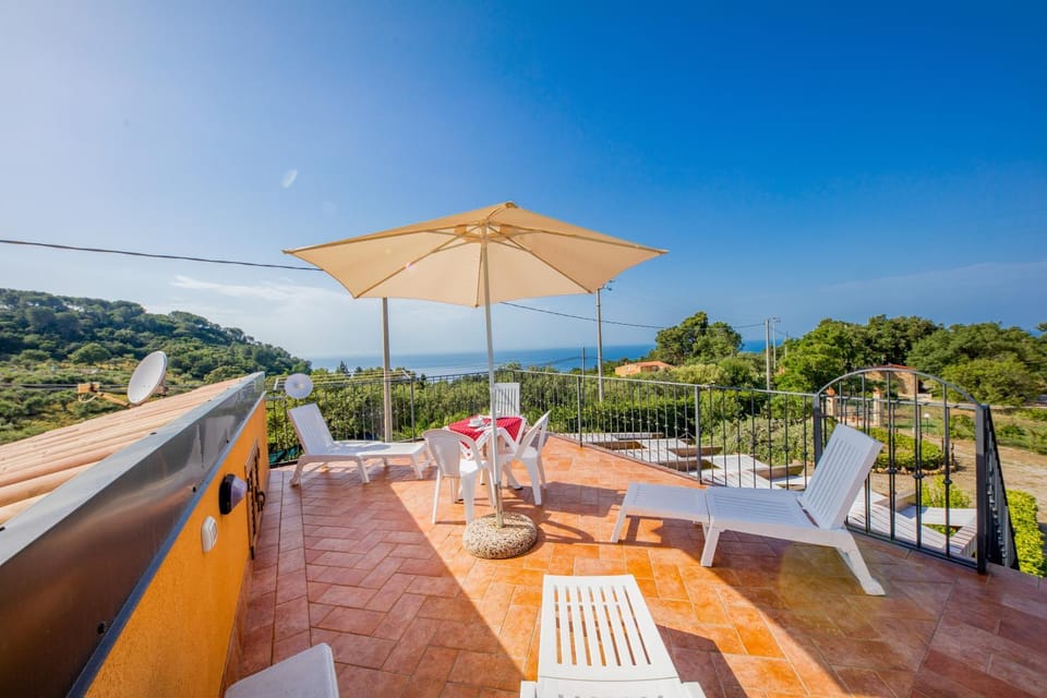 Natural landscape, Balcony/Terrace, Balcony/Terrace, Garden view, Sea view
