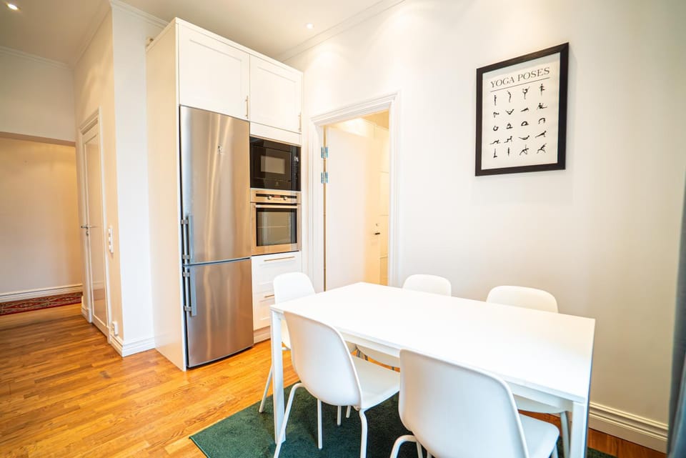 Grand 3BR at Vasaplatsen Central Gothenburg Apartment in Gothenburg