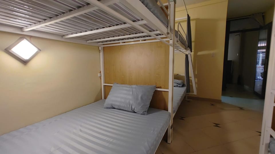 Bed, Photo of the whole room, Bedroom, bunk bed