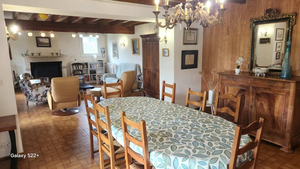Spacious house with large garden in Valdivienne House in Nouvelle-Aquitaine
