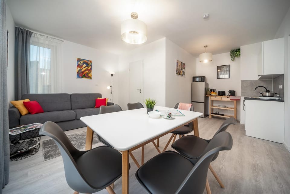 Sunlit Heaven 2-BDR Apartments Apartment in Budapest