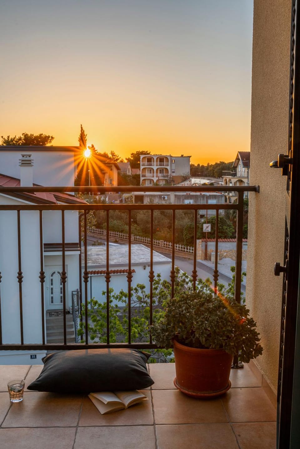 View (from property/room), Balcony/Terrace, Sunset