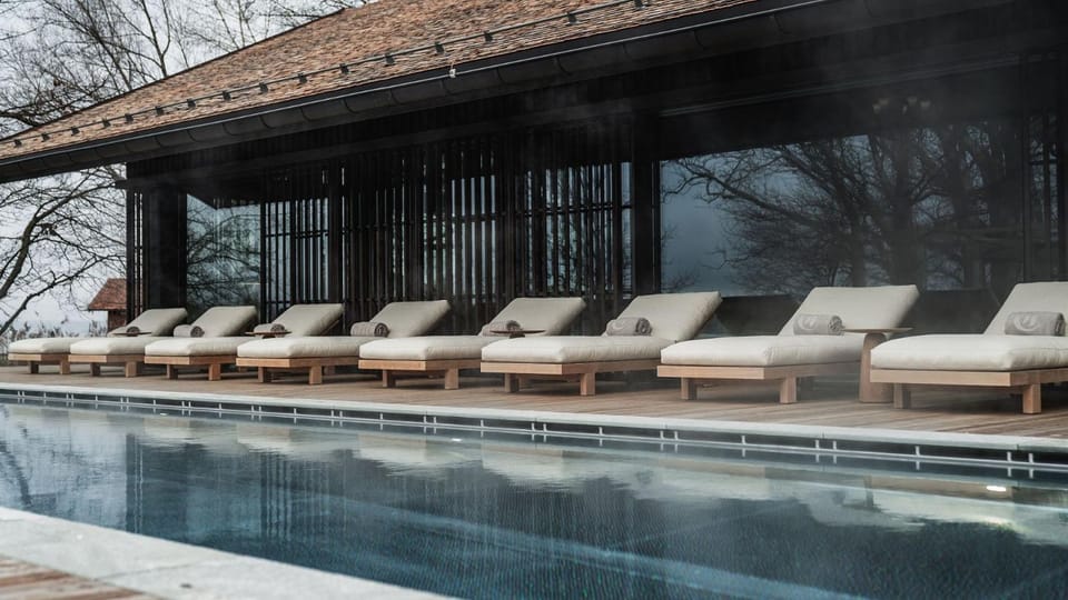 Spa and wellness centre/facilities, Pool view, Swimming pool, sunbed