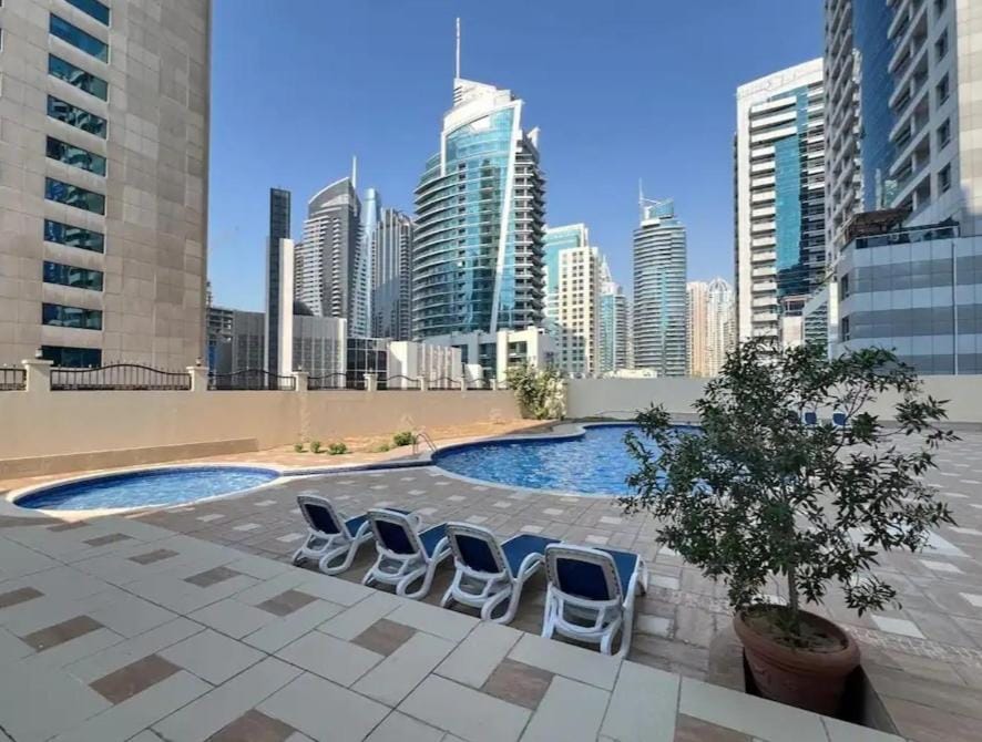 White Sage Renovated Studio Nxt to Metro Apartment in Dubai