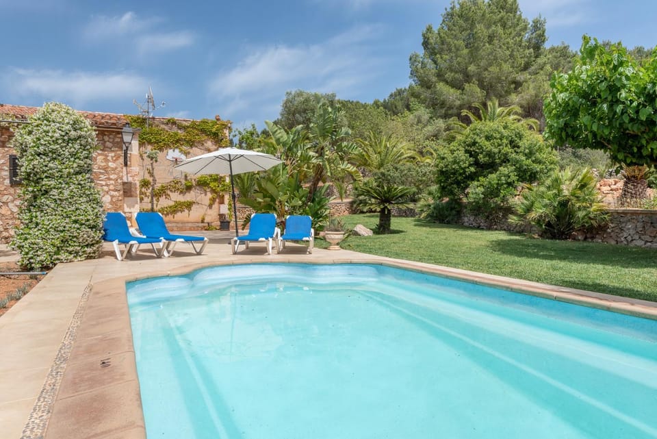 Finca Sa Palmera by Mallorca House Rent Villa in Llevant