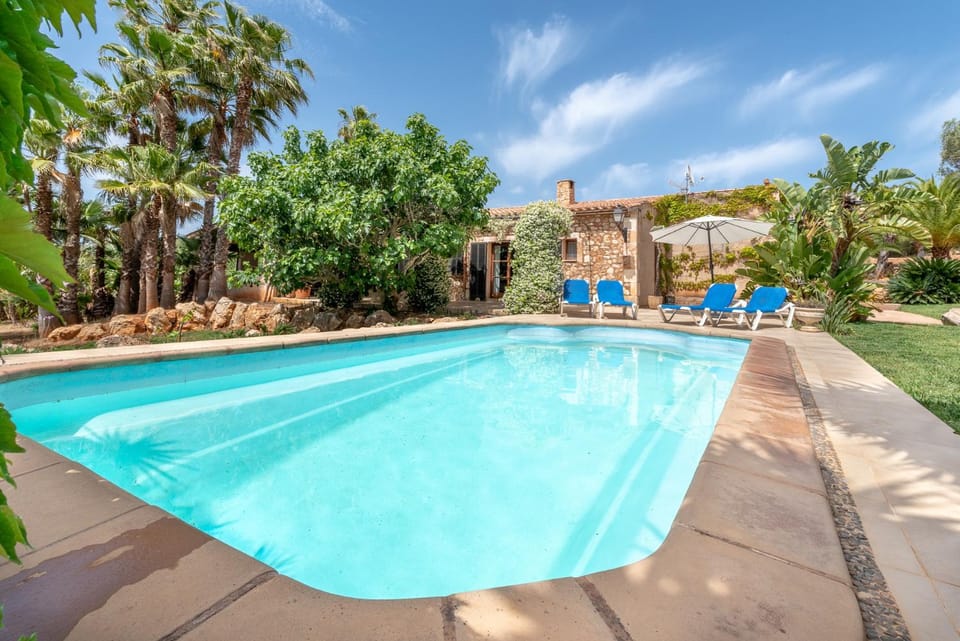 Finca Sa Palmera by Mallorca House Rent Villa in Llevant