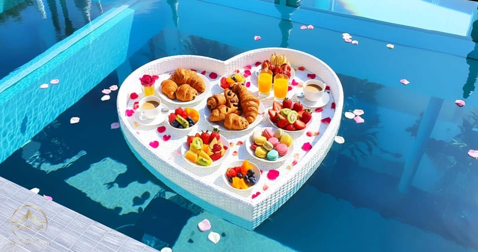 Swimming pool, Swimming pool, Breakfast, Breakfast, Continental breakfast, Continental breakfast, Buffet breakfast, Buffet breakfast, Asian breakfast, Asian breakfast, Italian breakfast, Italian breakfast, English/Irish breakfast, English/Irish breakfast, American breakfast, American breakfast