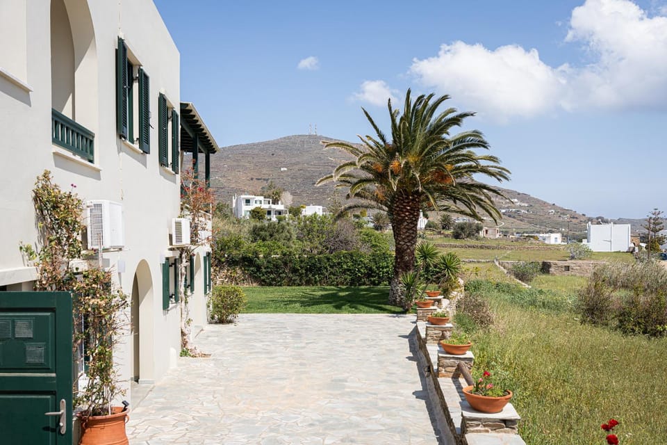Property building, Garden, Garden view