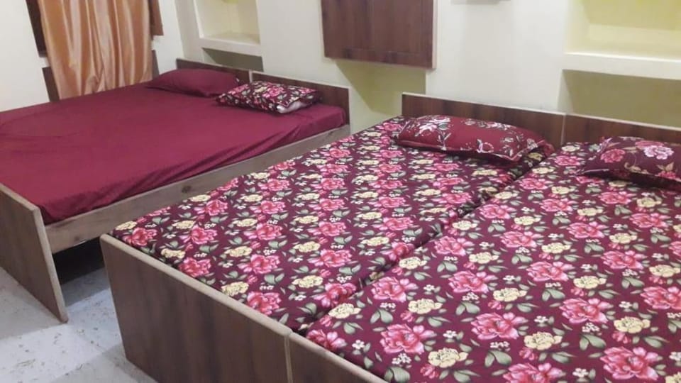 Yatharth Geeta Home Stay Vacation rental in Varanasi