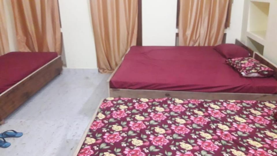 Yatharth Geeta Home Stay Vacation rental in Varanasi