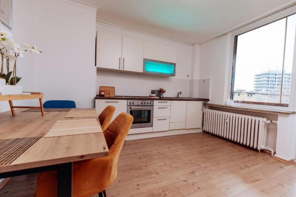 brick & cozy - City - Netflix - Wifi - 4 Person Apartment in Gelsenkirchen