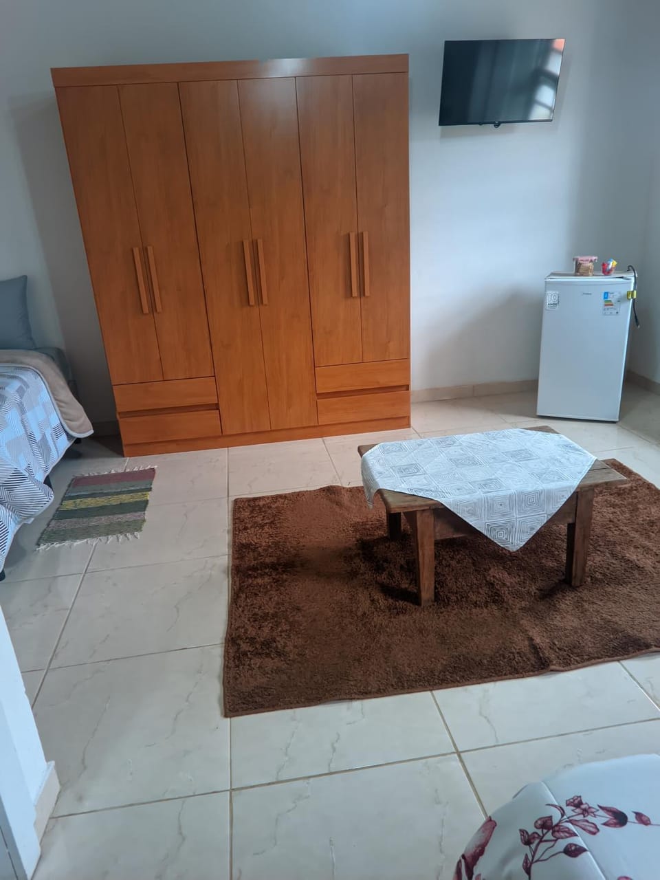 Photo of the whole room, wardrobe