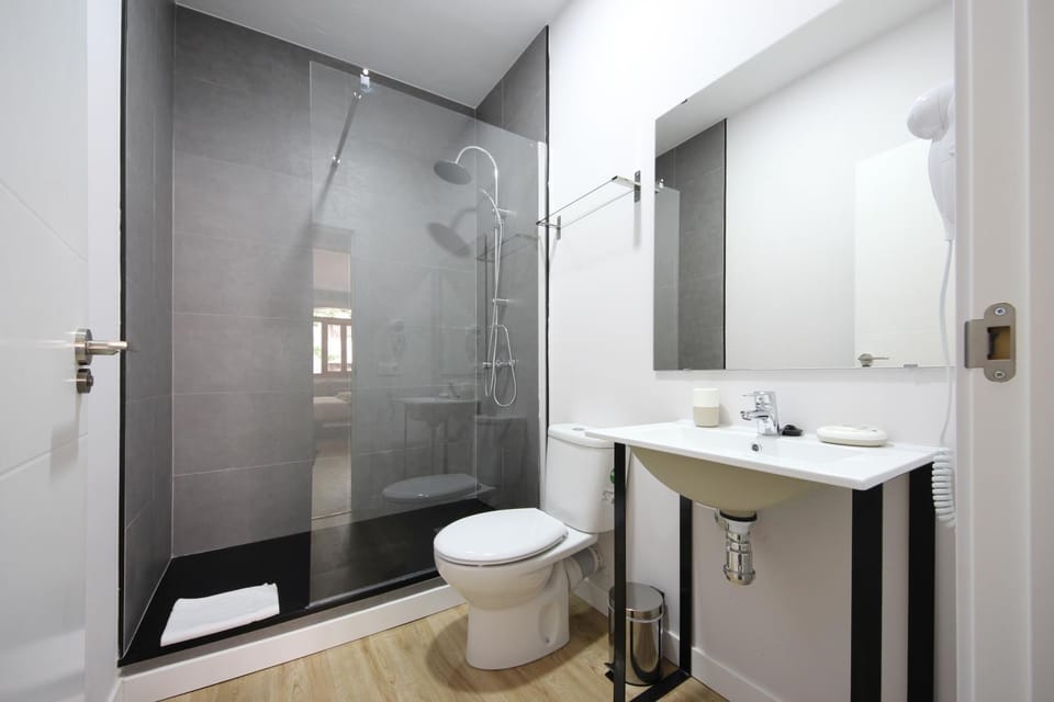 Shower, Bathroom