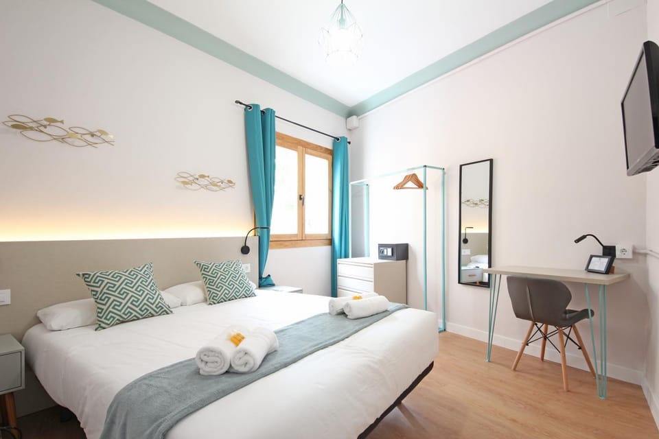 Bed, Bedroom