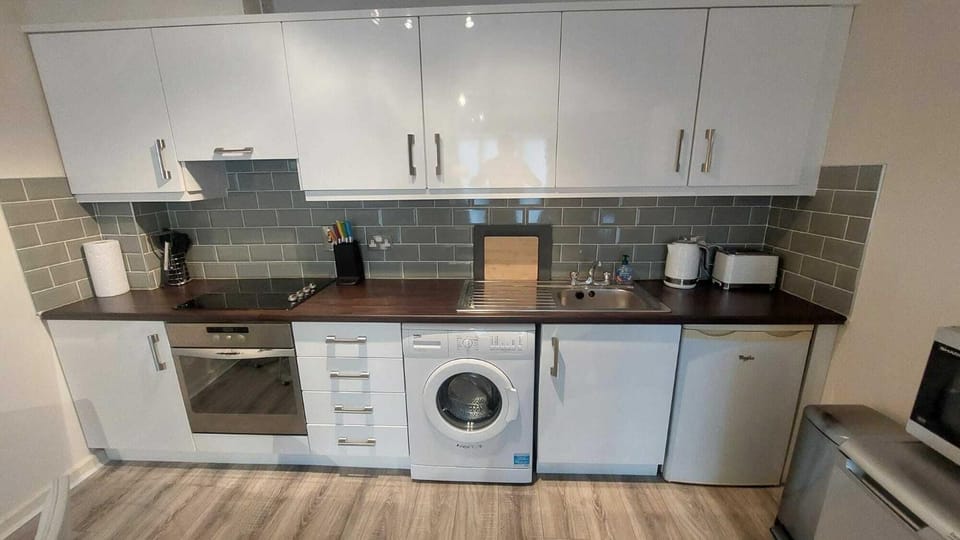 Newly Refurbed 2BD Trinity College & Temple Bar Apartment in Dublin