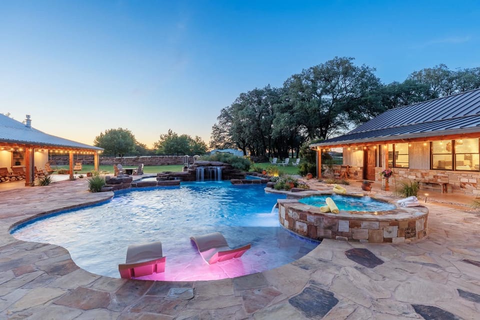 Bent Oak Highland Ranch and Concierge Services House in Rio Grande