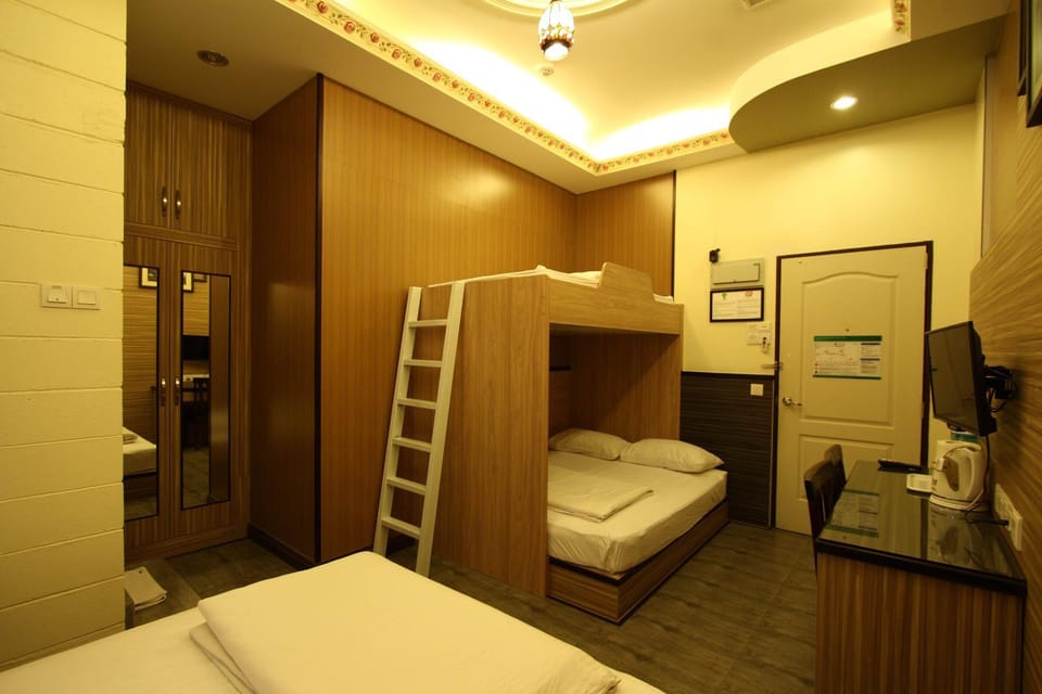 Shamrock Guest House II Bed and Breakfast in Ipoh