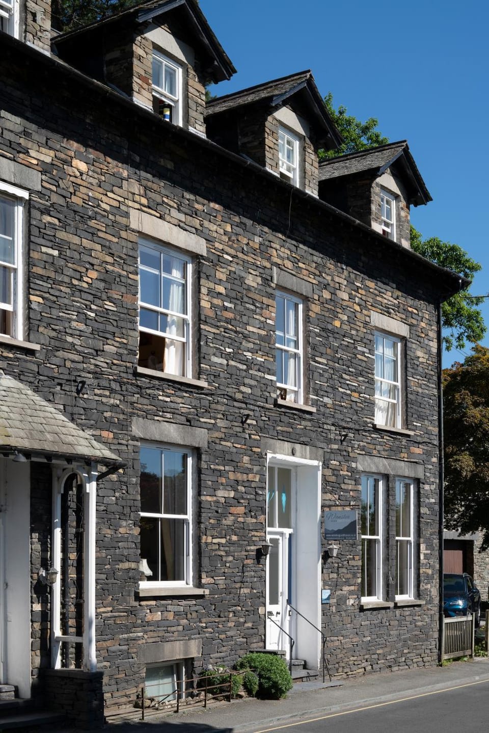 Property building, Facade/entrance