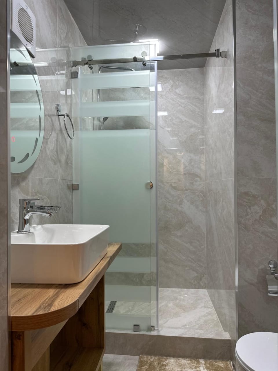 Sarrafon Guest House Bed and Breakfast in Europe