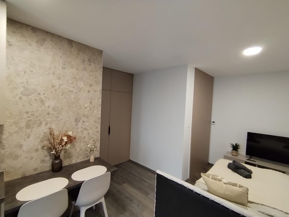 Štúdiový apartmán pri parku Apartment in Slovakia