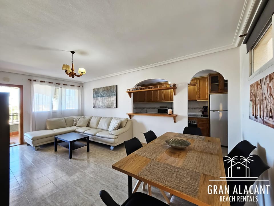 Stay in Novamar III Apartment in Alacantí