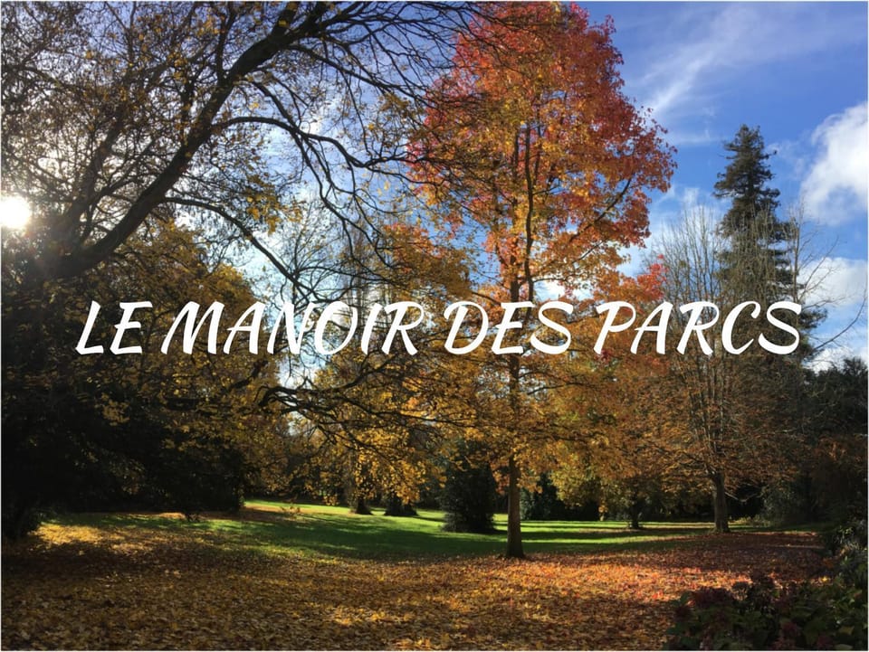Le Manoir des Parcs, Piscine chauffée House in Lisieux