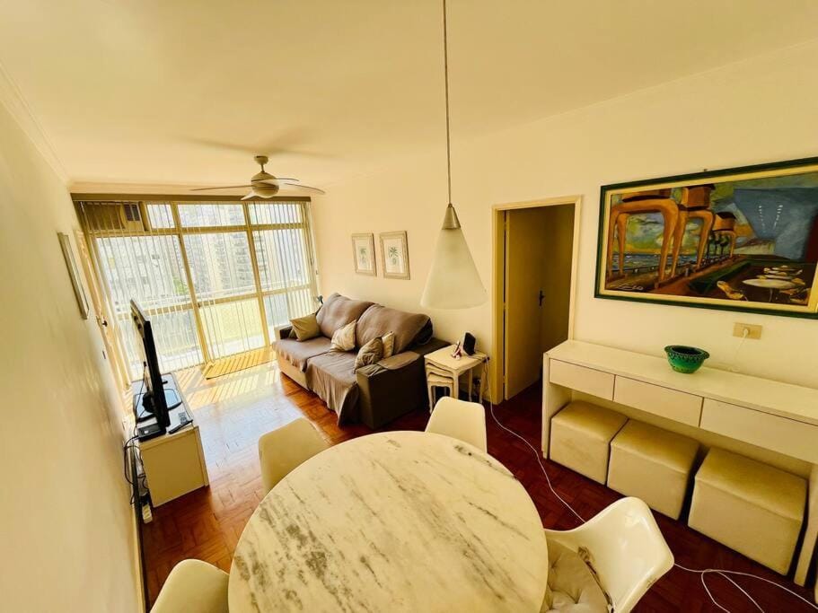 Vista ao Mar Praia Pitangueiras Servico de praia Garagem Apartment in State of São Paulo