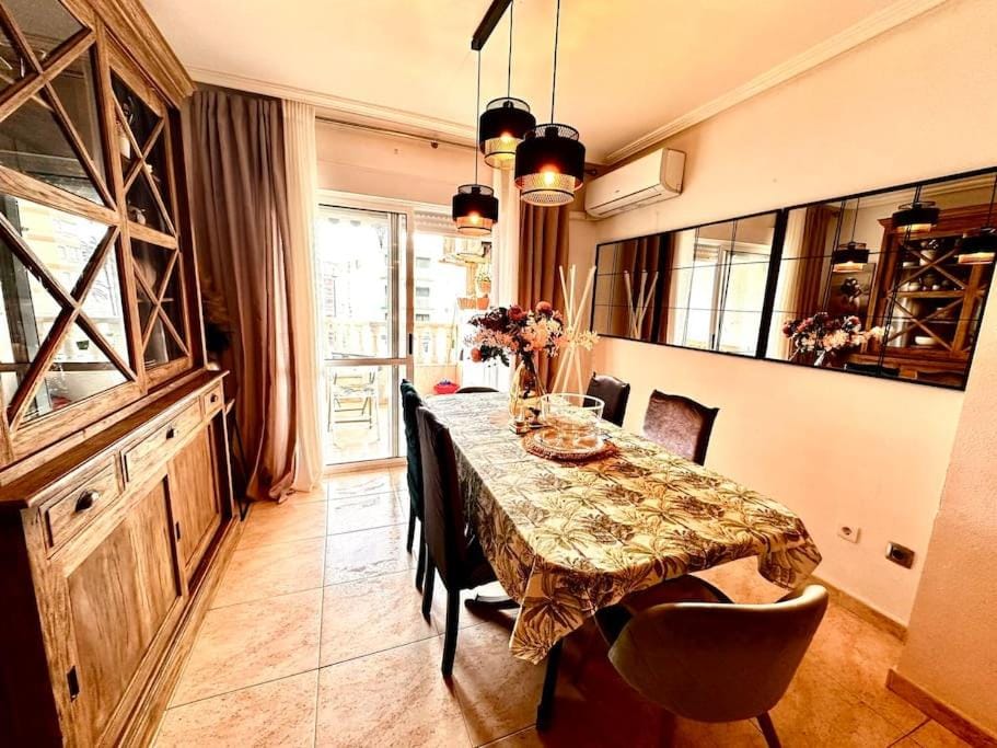 Beach central apartament with pool Apartment in El Campello
