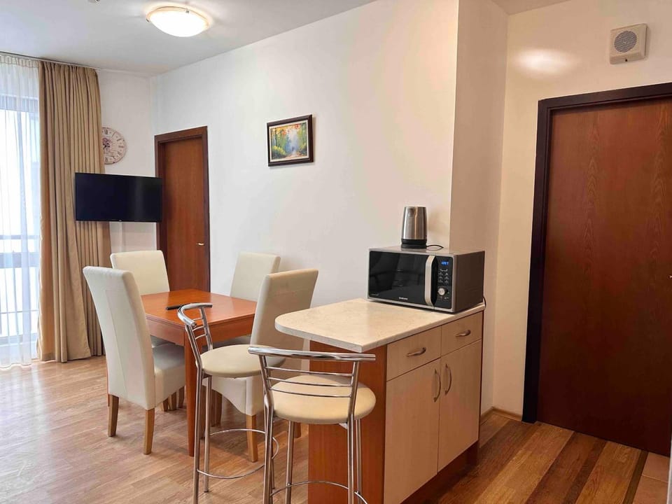 Sunny two bedroom apartment 12 in Tulip , Flora Residence - prime location! Apartment in North Macedonia