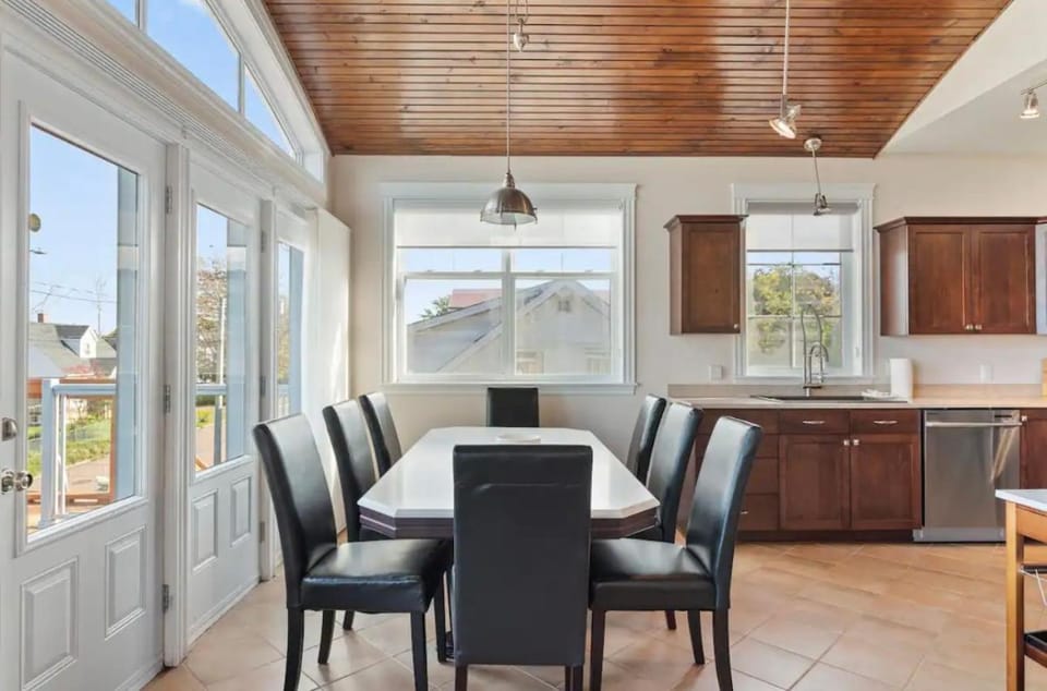Long Stay Available- Stunning 2 Bed plus office with Lake View Apartment in Moncton