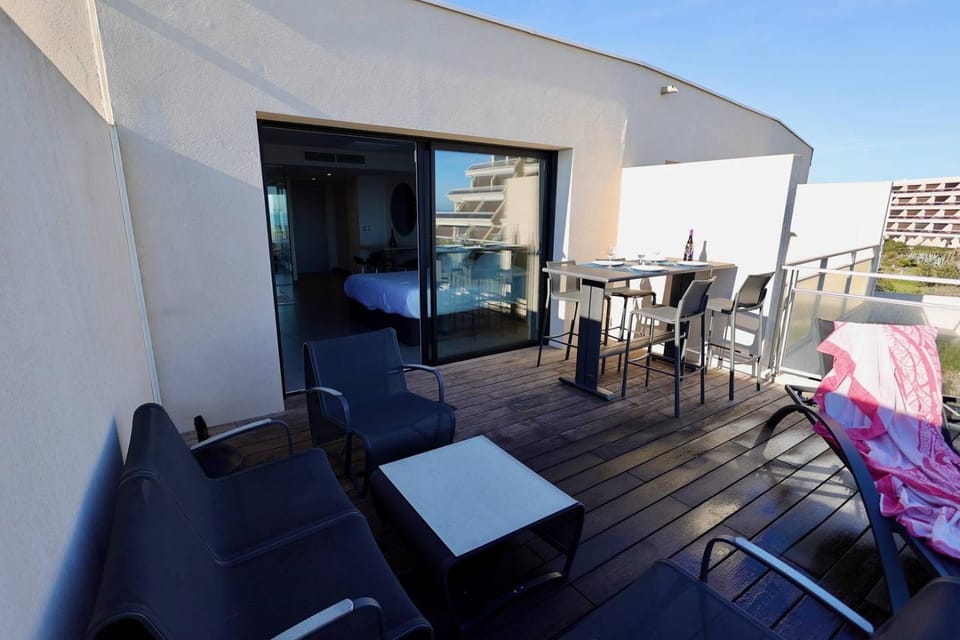 Balcony/Terrace, Dining area