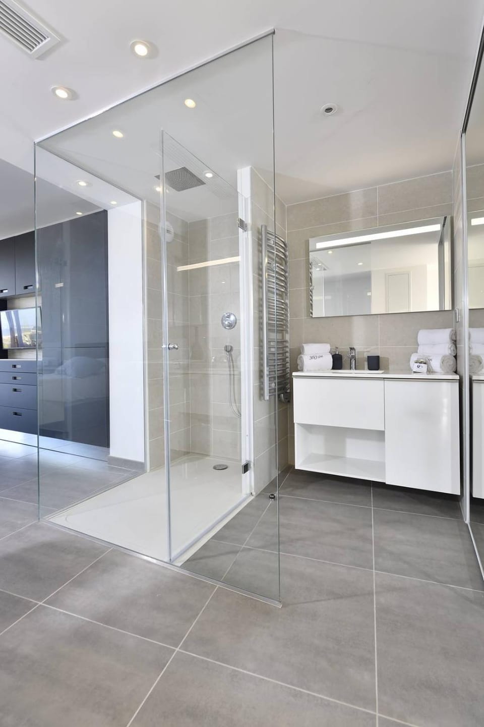 Shower, Bathroom