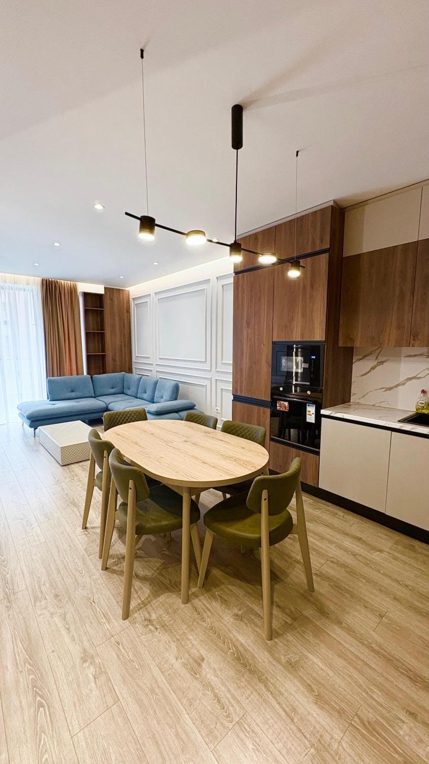 Kitchen or kitchenette, Living room, Seating area