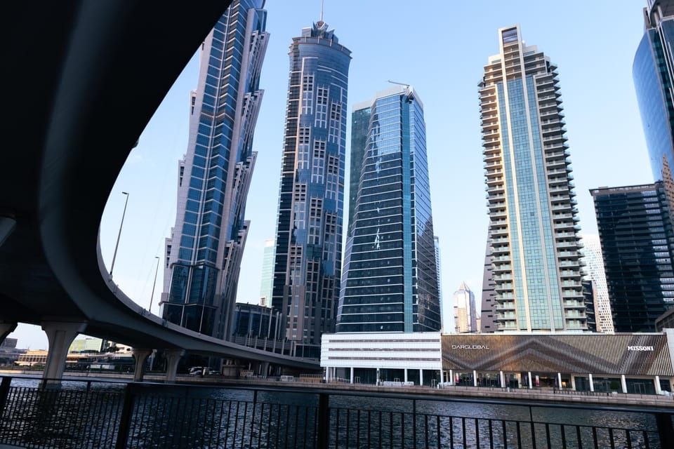 Property building, Day, City view, Lake view