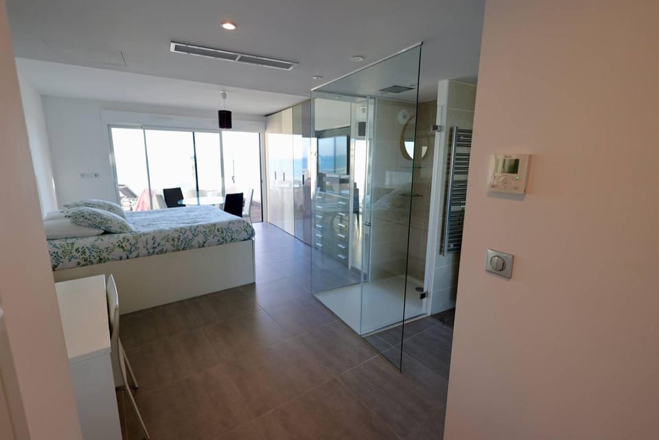 NAUTILIA 205 By AGN -Supérieure Luxe - 2 personnes "réservé aux couples" Apartment in Agde