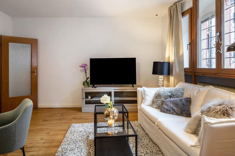 Property building, Living room