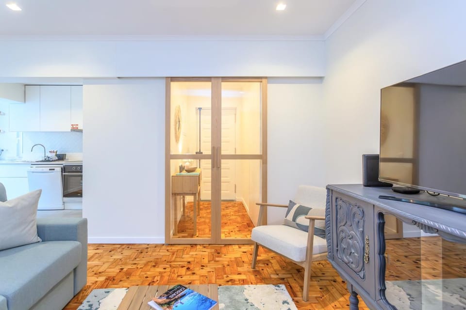 Communal lounge/ TV room, Living room
