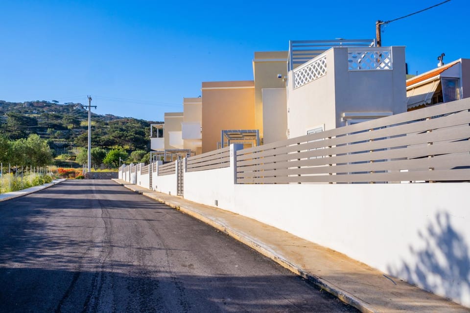Property building, Location