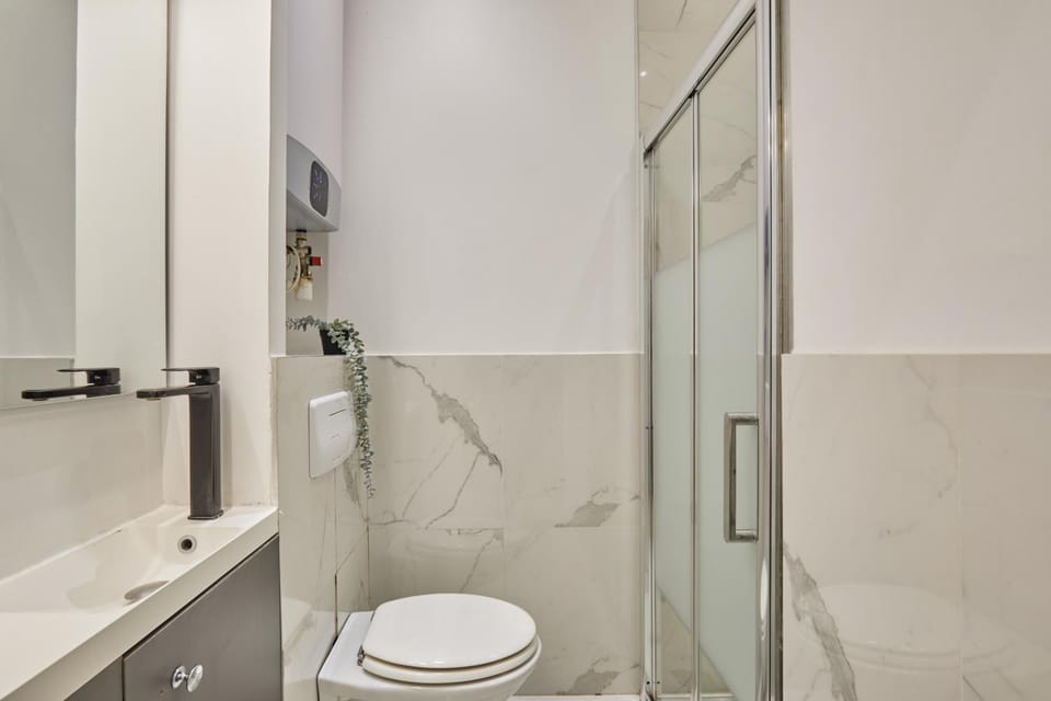 Sublime apartment in the heart of Paris 8 people FBMAR4 Apartment in Paris
