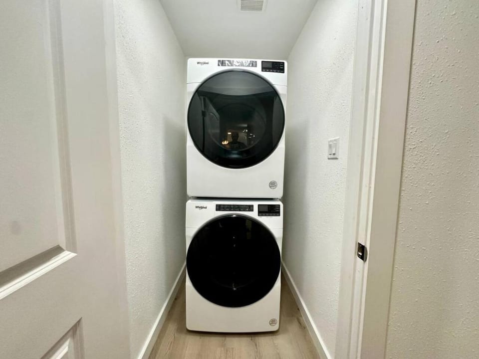 Cozy 1BR and 1BA Apartment Near NRG Stadium and Hermann Park. Apartment in Houston