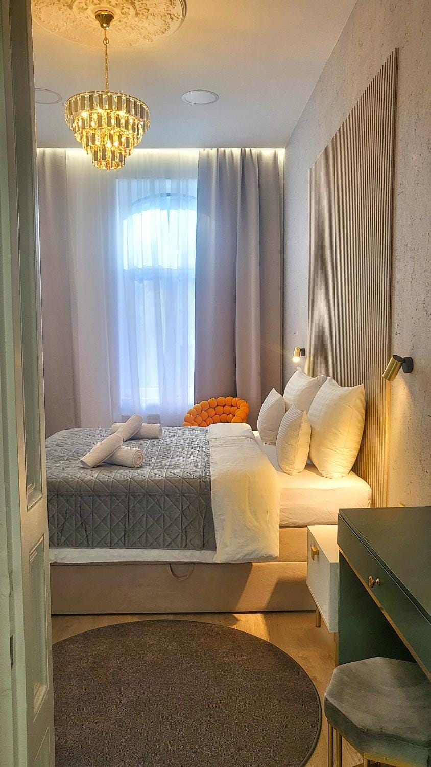 Bed, Bedroom