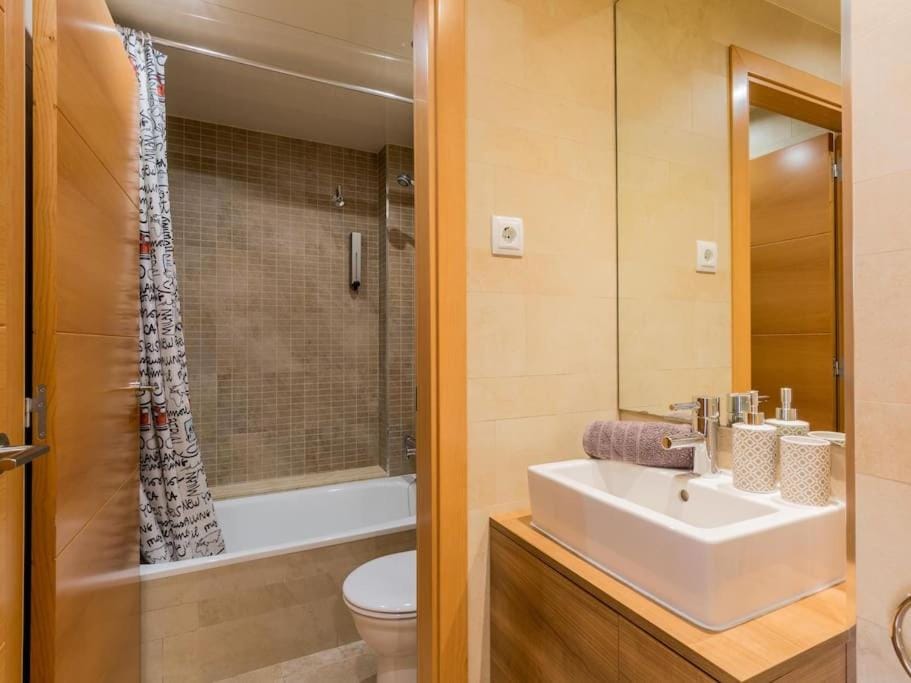Shower, Bath