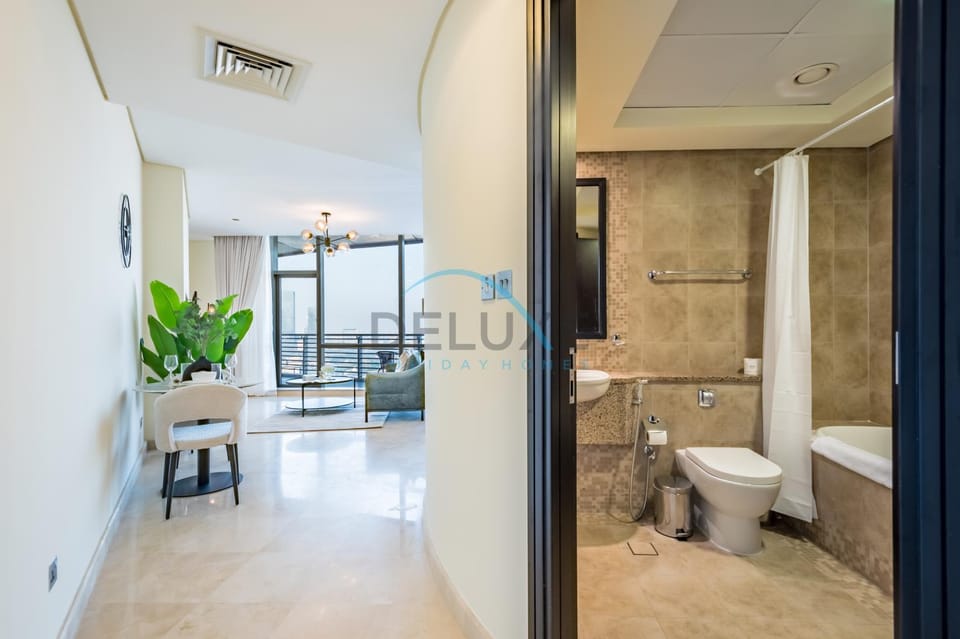 Shower, Toilet, Bathroom, bidet, towels