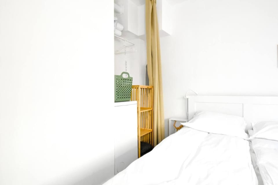Bed, Bedroom, wardrobe